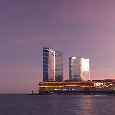 Fili Hotel At Nustar Cebu Екстериор снимка
