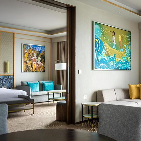 Fili Hotel At Nustar Cebu Екстериор снимка
