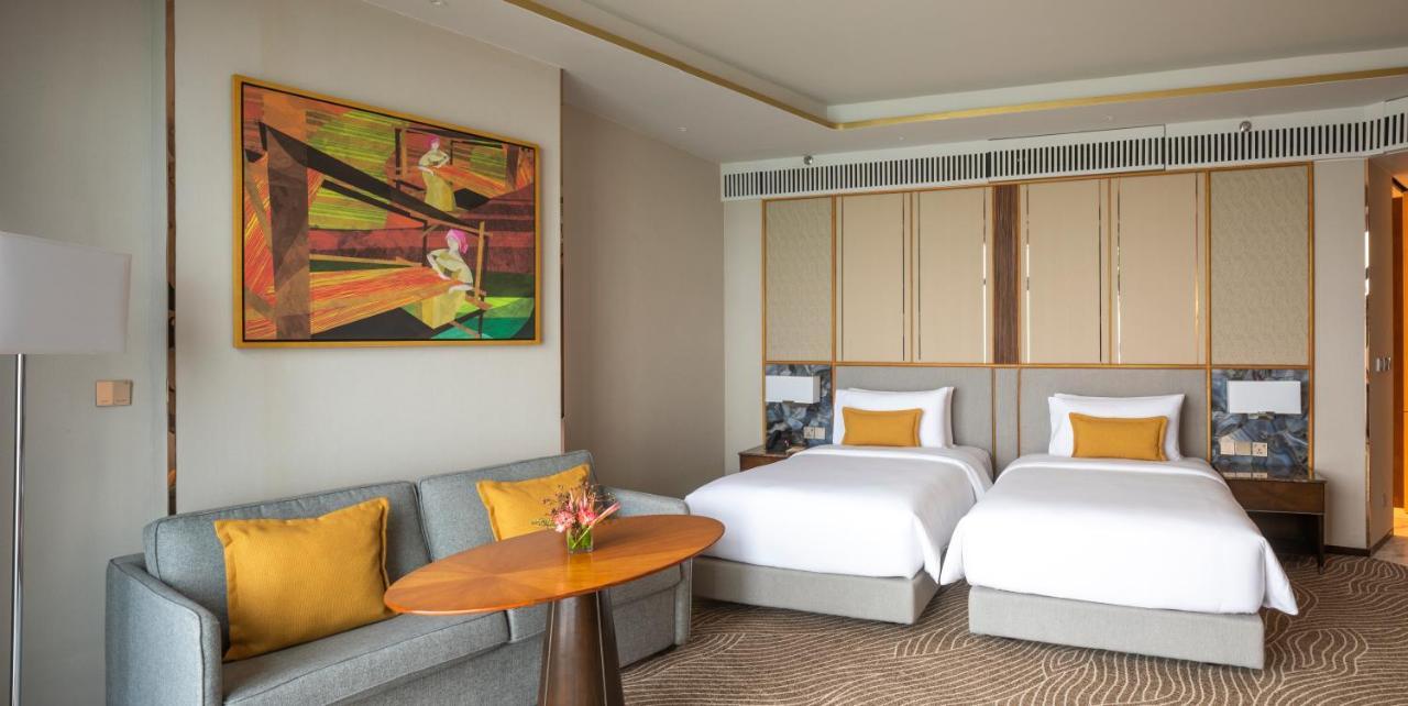Fili Hotel At Nustar Cebu Екстериор снимка