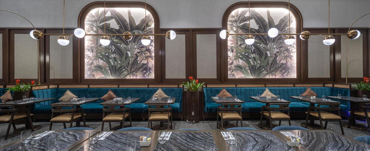 Fili Hotel At Nustar Cebu Екстериор снимка