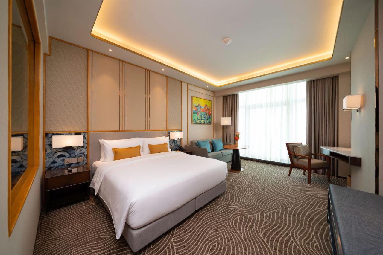 Fili Hotel At Nustar Cebu Екстериор снимка